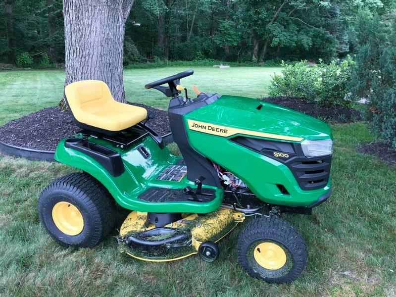 John Deere S100 lawn tractor photo shared by Ford Doctor